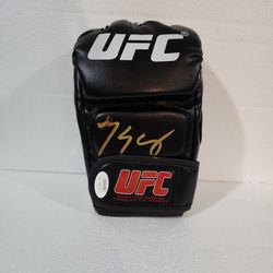 Bobby GREEN UFC Lightweight Star Autographed Training Glove