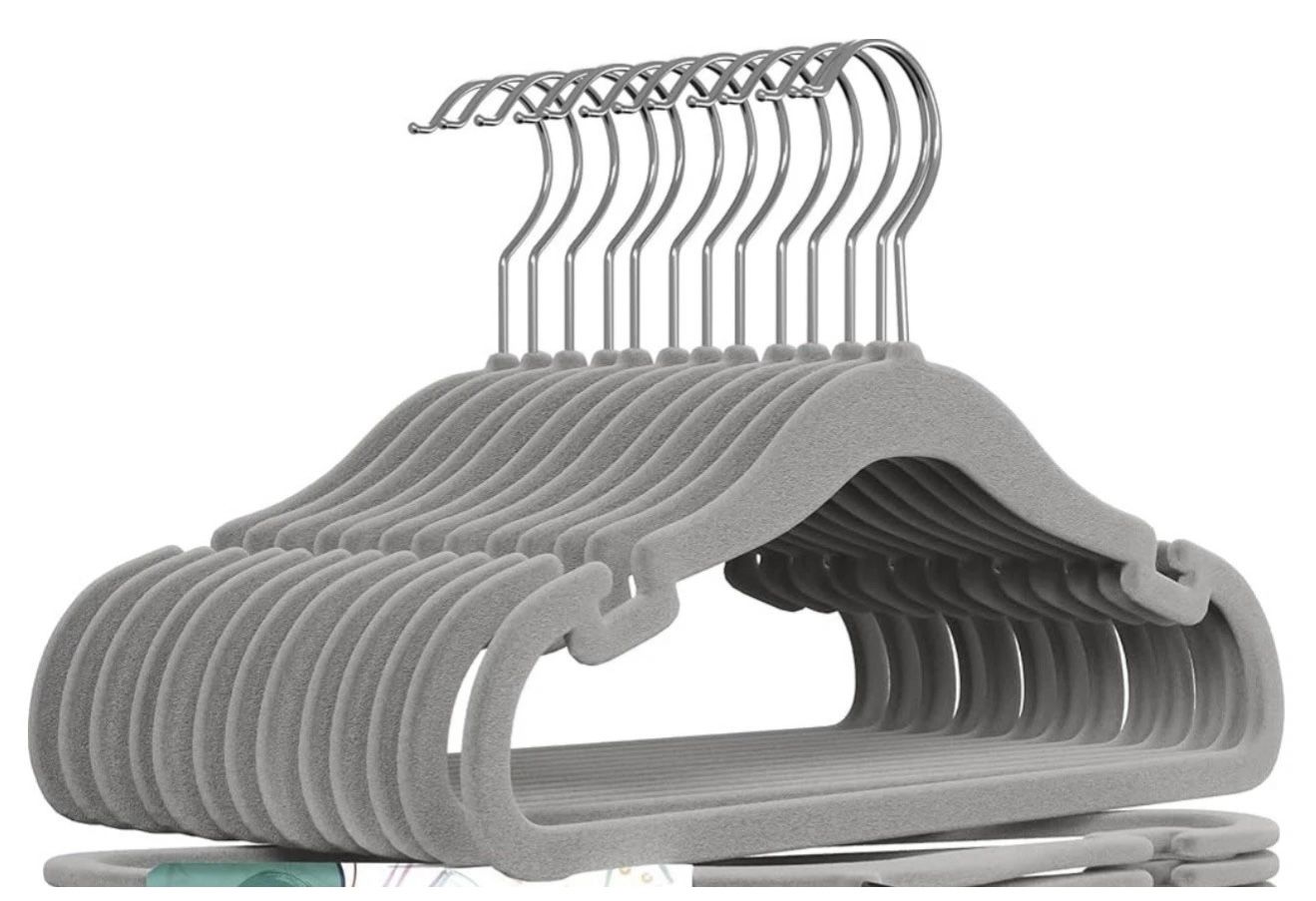 Children’s Velvet Hangers (gray) 30 Count