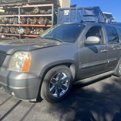 2007 Yukon For Parts 