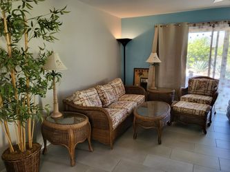 6 piece Rattan/Wicker Queen Sleeper Sofa Set