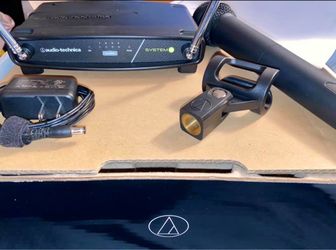 Audio-Technica ATW-902a System 9 Handheld Wireless System $200 OBO