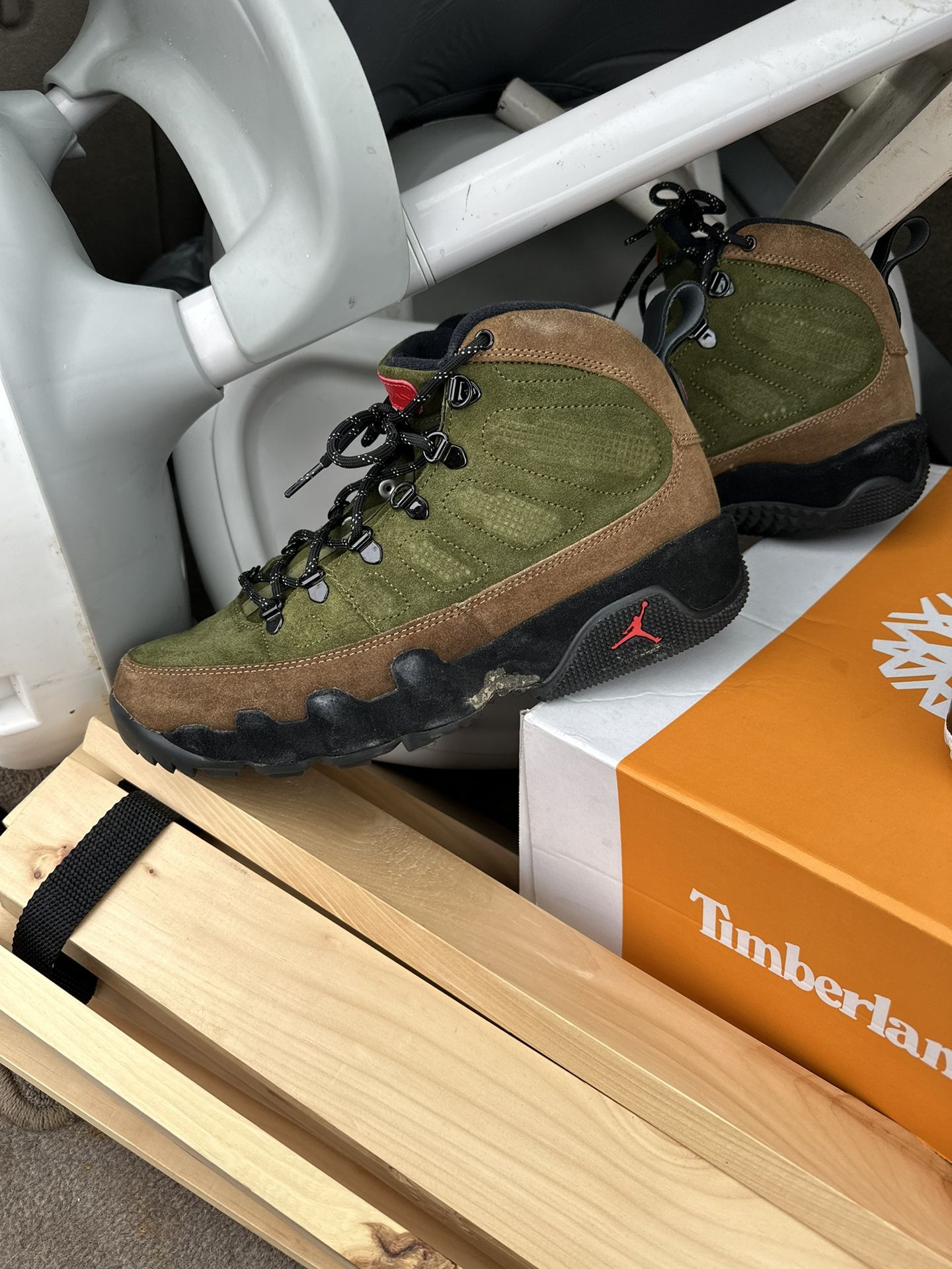 Air Jordan 9 Retro Boot “Beef and Broccoli”