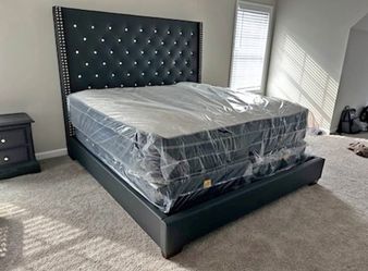 BLACK BEDAZZLED KING SIZE BEDFRAME $475!! QUEEN $425!!