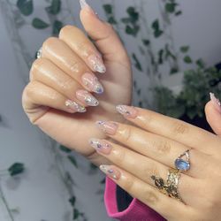 Nails 
