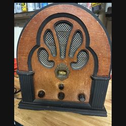 Antique Radio Table Top