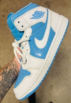 Jordan 1 Legend Blue