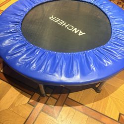 Trampoline 