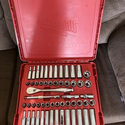 Milwaukee 3/8 in. drive Metric/SAE Mechanics Socket and Ratchet Set 56 pc