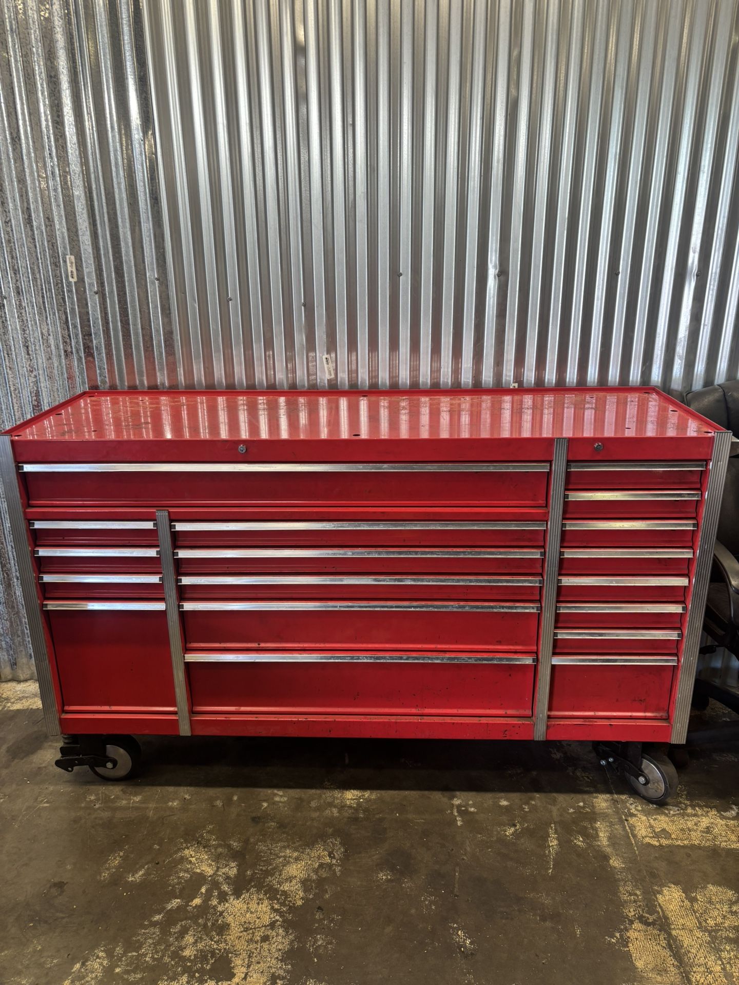 US General 72” Toolbox