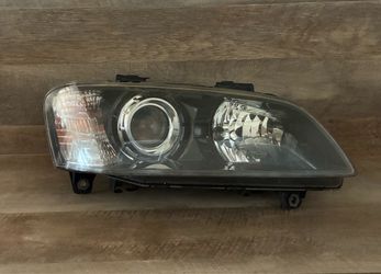 08-09 Pontiac G8 Passenger Headlight Assembly RH OEM GM (contact info removed)3