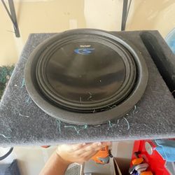 Alpine 12 Inch Subwoofer And Amp