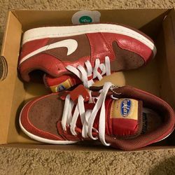 Nike Se Dunks $65