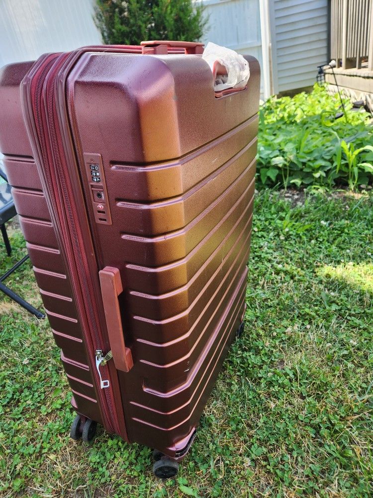Luggage/suitcase 