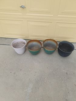 Flower pots