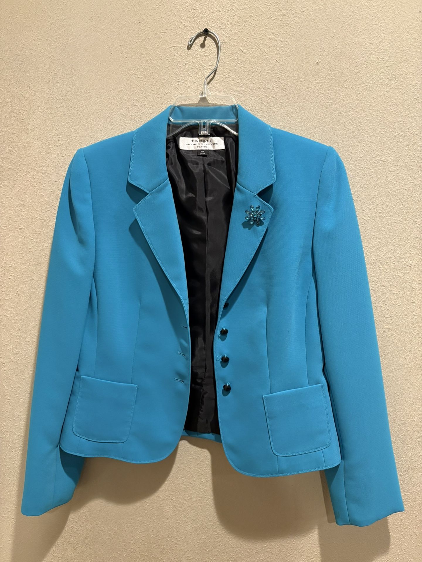 Elegant Teal Women's Tagari Petite Blazer