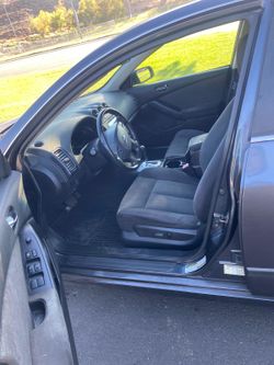 Nissan altima  2010