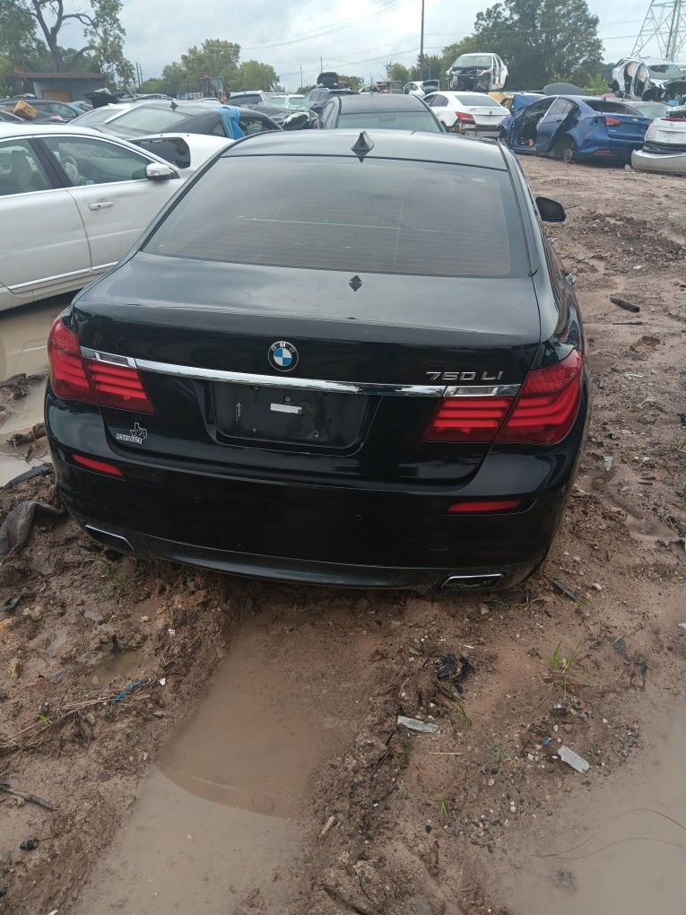 2015 BMW 750 Series Parts 