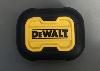 DeWalt ear buds model:DXMA1902092