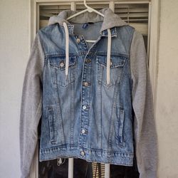H&M Divided Hooded Denim Jacket Size XS