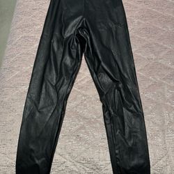 Nwt Womens Black Medium Faux Leather 90 Degrees Leggings 