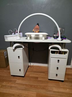 Manicure Table with Dust Collector