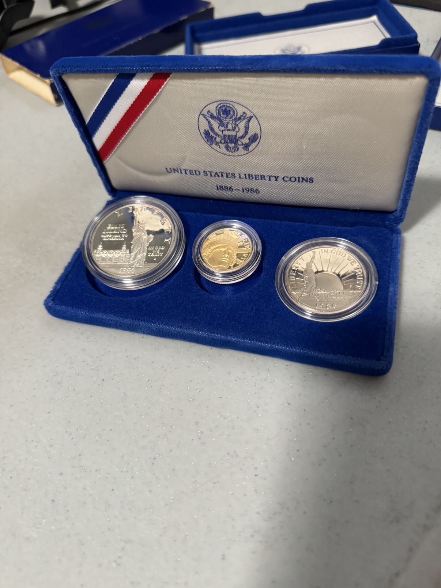 1986 United States Liberty 3 Coin Set Gold and Silver.