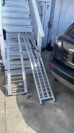Dirt bike motorcycle ramps