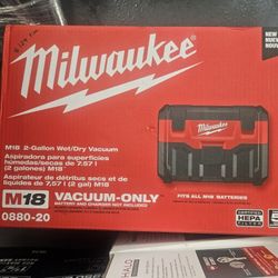 Milwaukee M18 2 Gallon Wet/Dry Vacuum Tool Only 