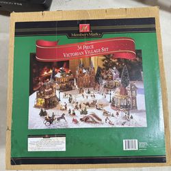 Members Mark 2005 Victorian Village VIDEO 34 Pc Christmas Set Ice Skating