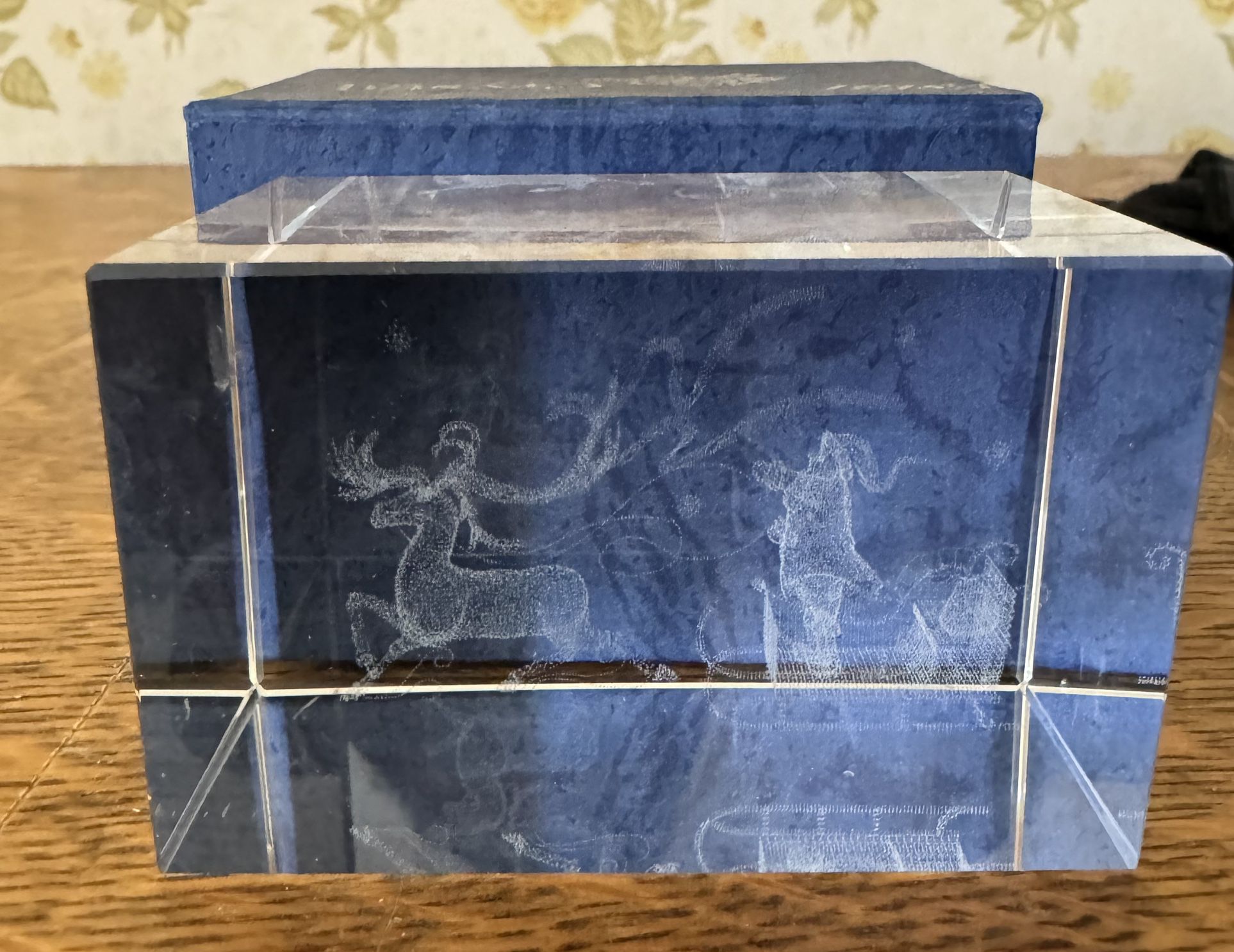 3D Sleigh With Deer Glass Paperweight Laser Etched Crystal Cube 3”x2”