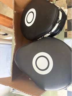 Boxing pads