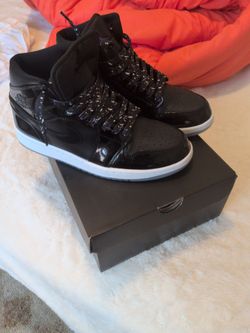 Air Jordan 1 space jam