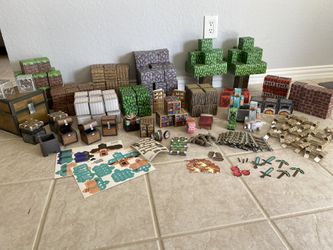 Minecraft/Papercraft Sets