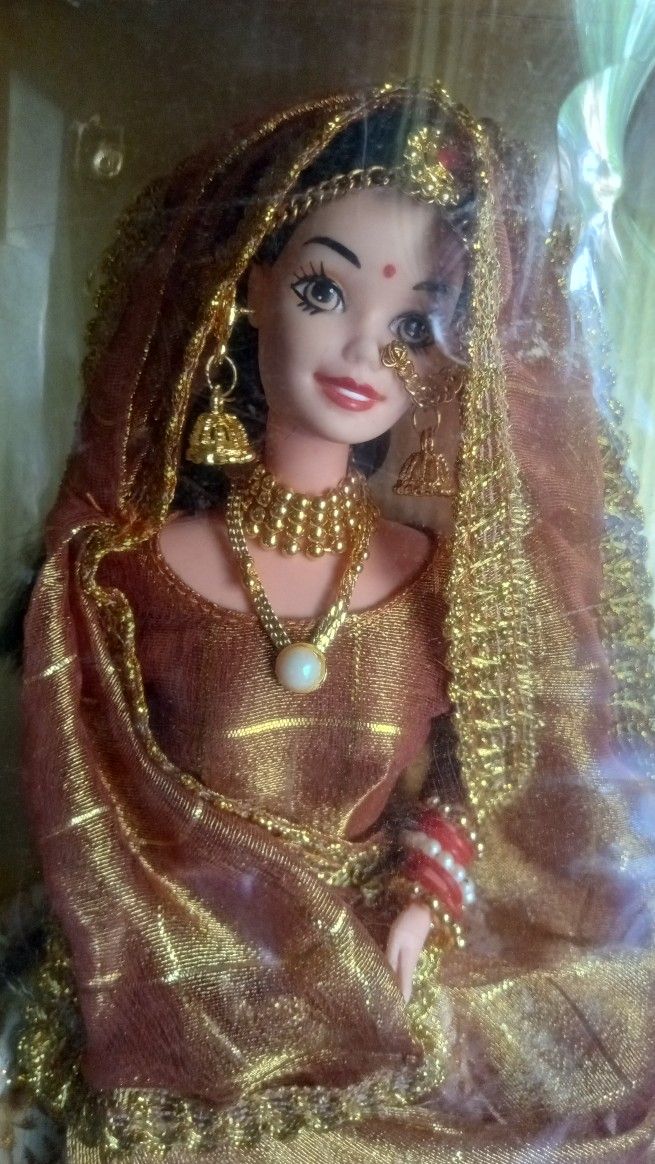 INDIA WEDDING FANTASY HOLIDAY BARBIE DOLL