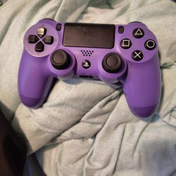 PS4 Controller