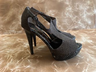 High hill dress shoe