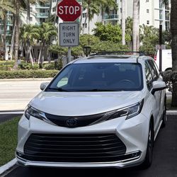 2021 Toyota Sienna