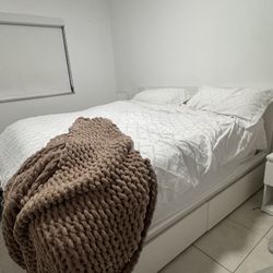 King Size Bed + Mattress + Storage Drawers