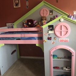 Little Girl Bunk Bed 
