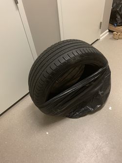 Run Flat Audi Q7 Tires (Good Condition)