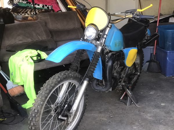 1979 yamaha it400f