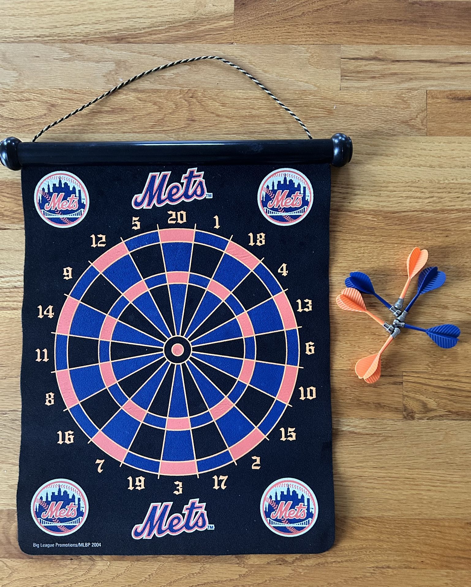 Mets Magnetic Dart Board