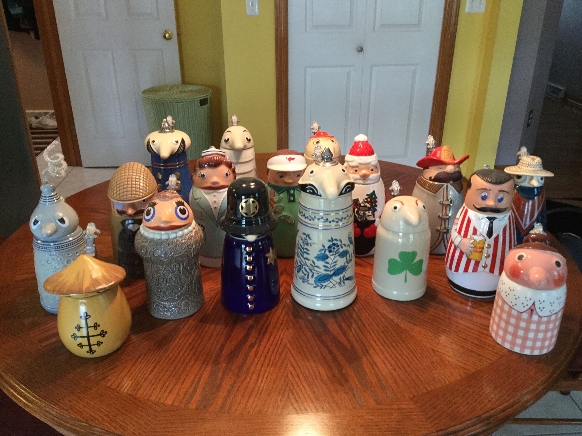 Schultz and Dooley collectible beer steins☘️