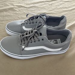 Brand new men’s size 12 vans shoes $50 cash only pickup only In Menifee