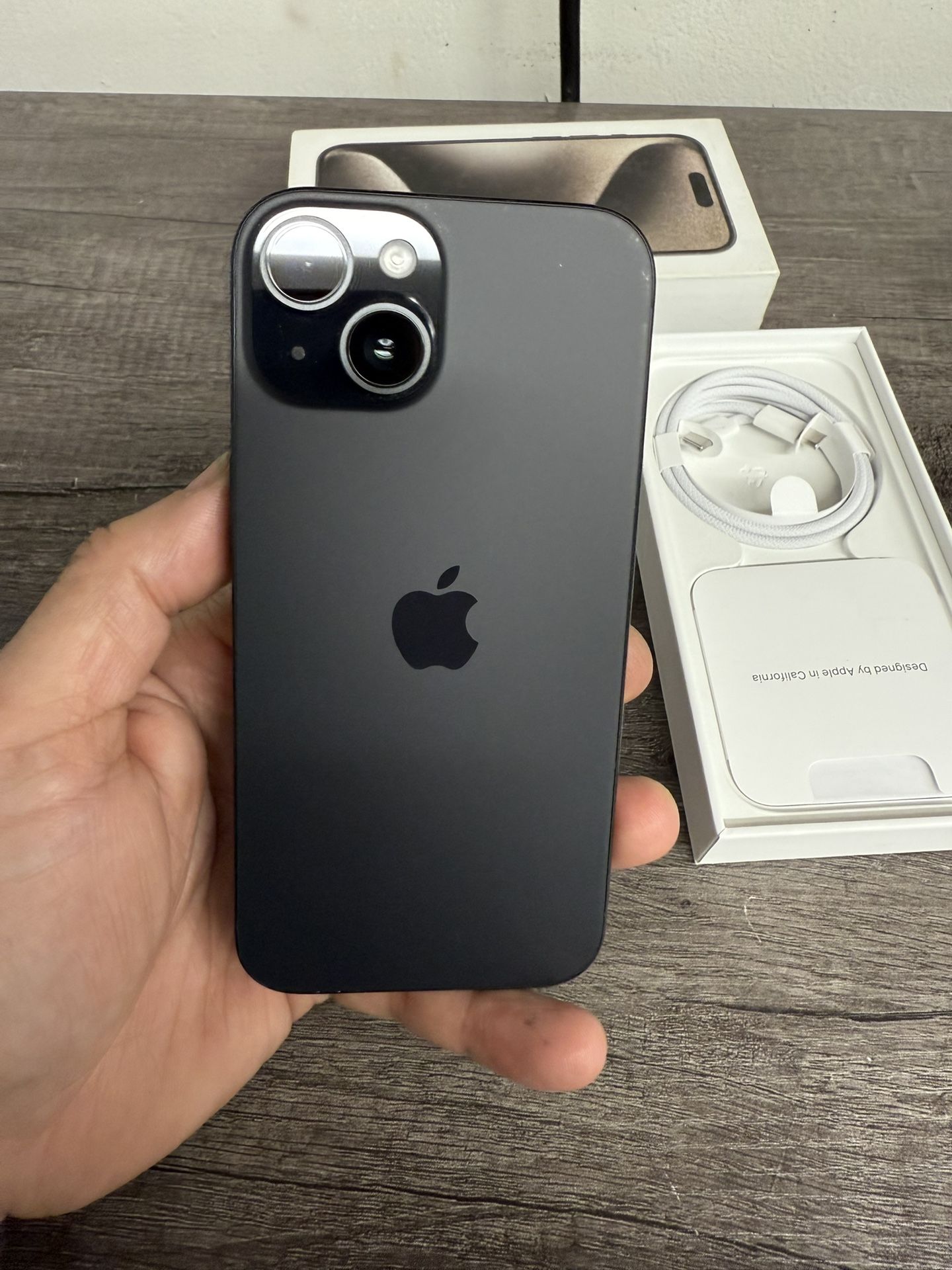 iPhone 15 -256gb Factory Unlocked( Liberado)