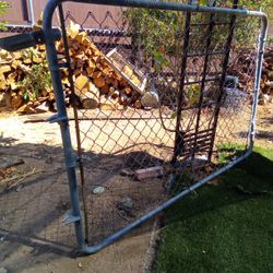 Puerta  Para Cerca 67 De Ancho Por 46 De Alto 