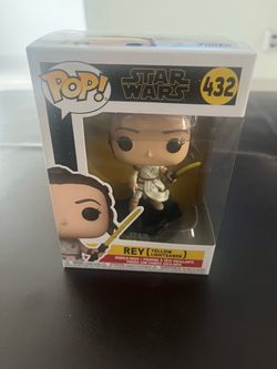 Funko Pop! Star Wars Rey (Yellow Lightsaber) #432