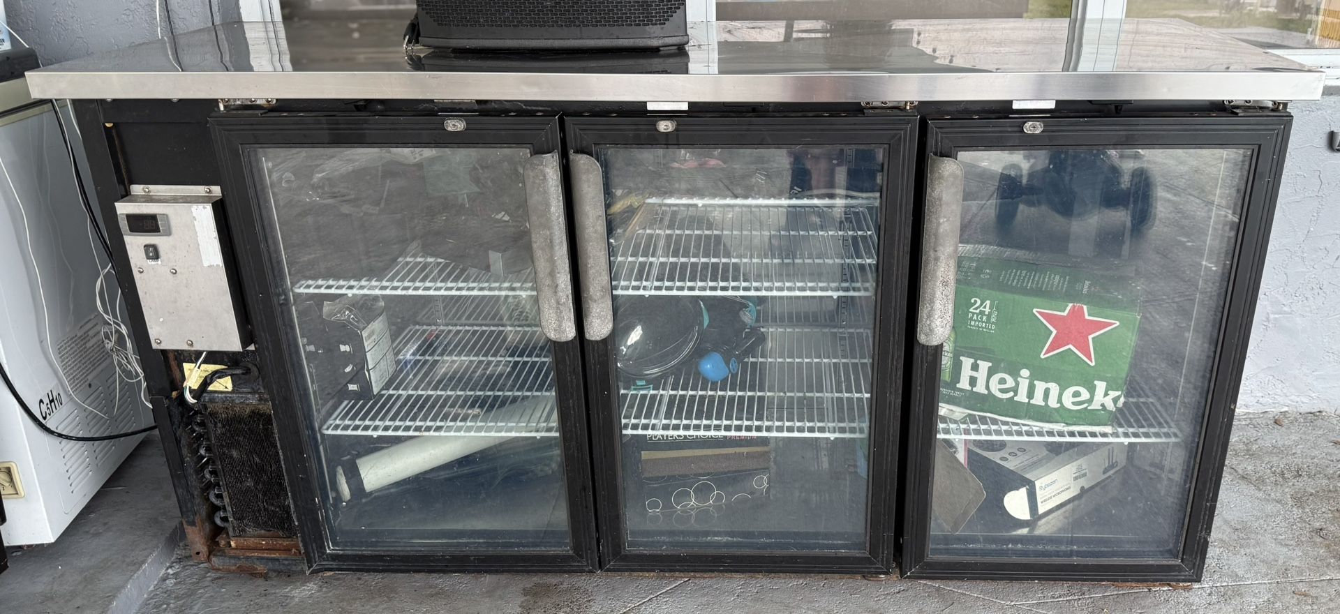 Refrigerator 3 Door Glass / Nevera De 3 Puertas 40”