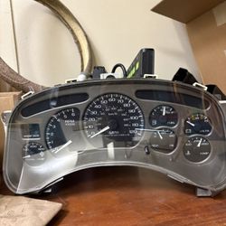 GMC Yukon Gauge Cluster