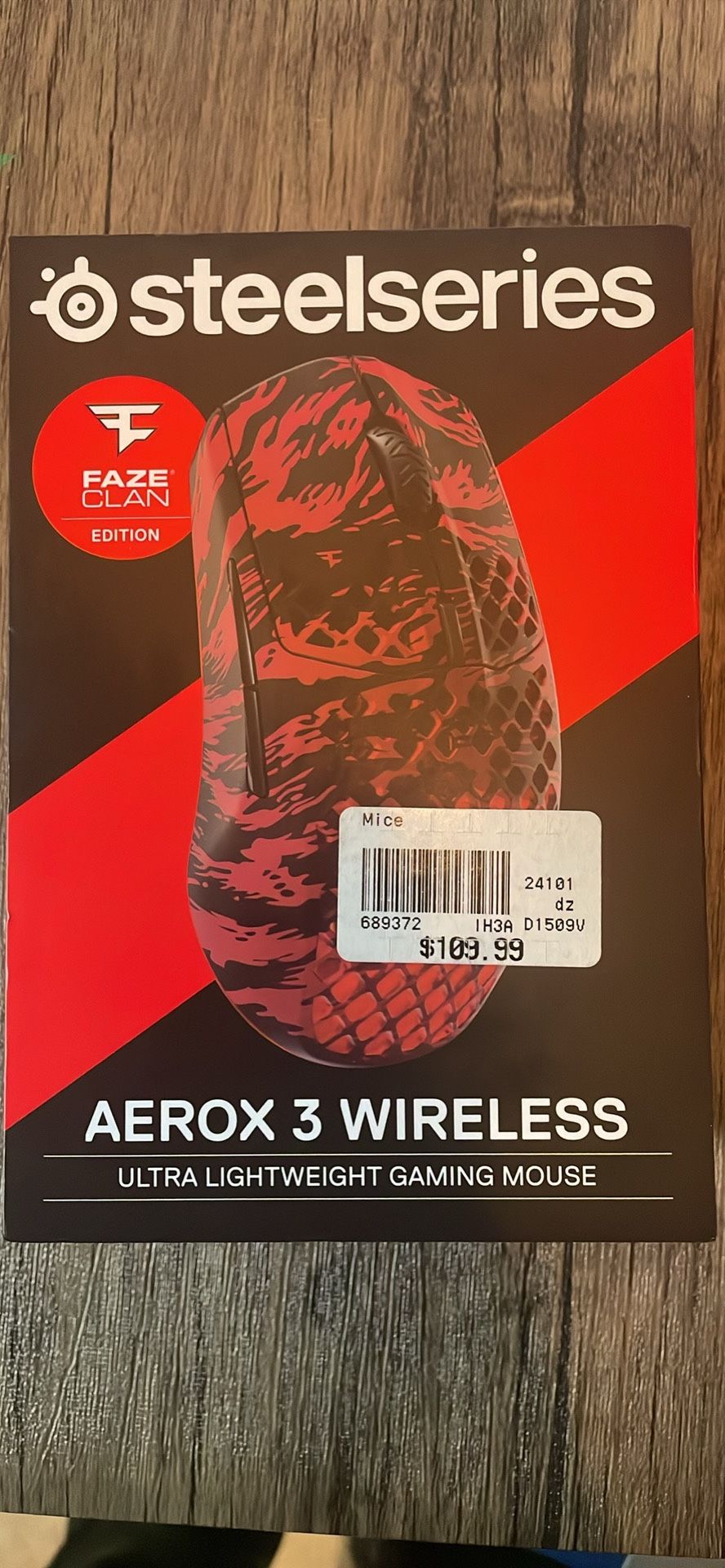 Steel Series’s Aeros 3 Wireless Mouse Faze Clan Edition